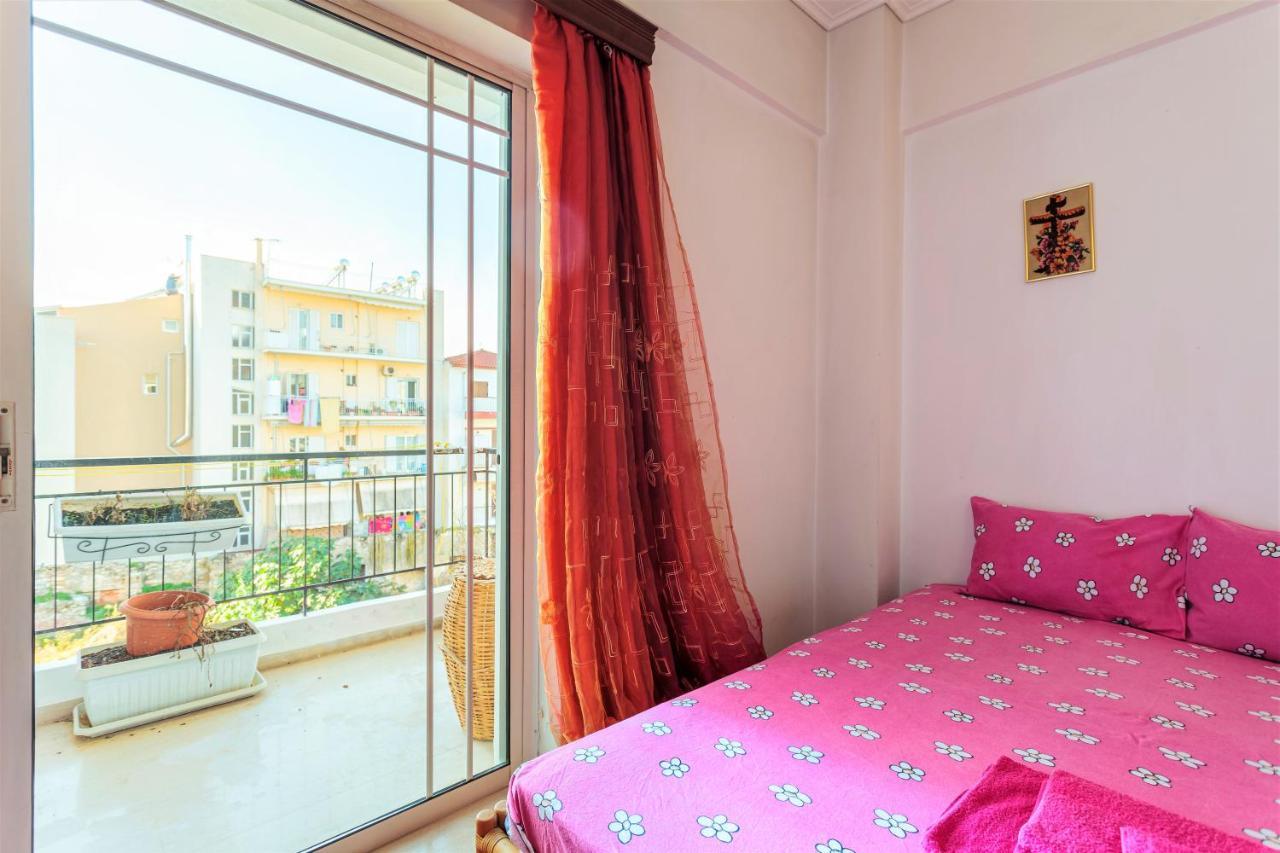 Bright Comfy Flat Near The Beach & The City Center Kalamata Exterior photo